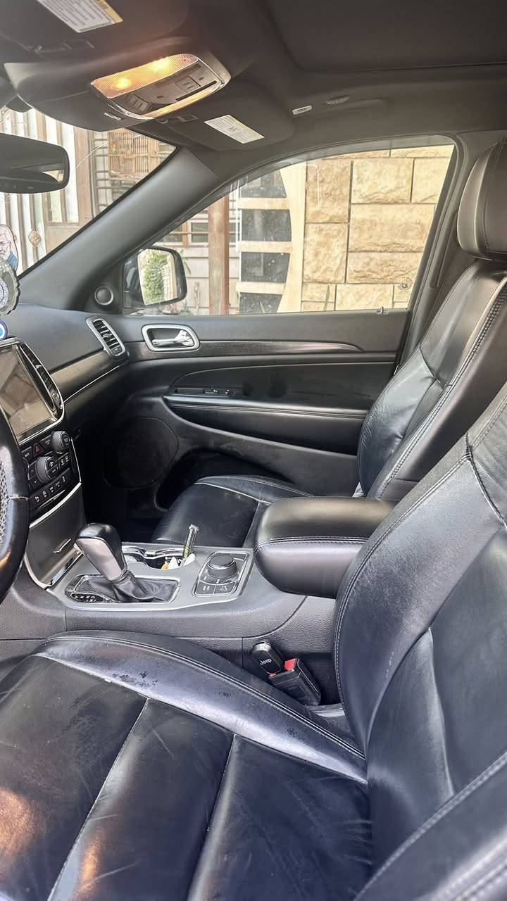 بسم الله 
جيب وارد اميركي 22 مواصفات في الصور حادثها جاملغ وباب تبديل اصلي نفس اللون بدي سليم الاستفسار ***********
