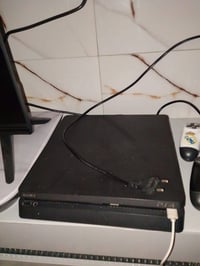 بلي فور سلم للبيع مع يدات اثنين أصلي نظيف ومابي خدش أبد مهكر ويشغل كل ...