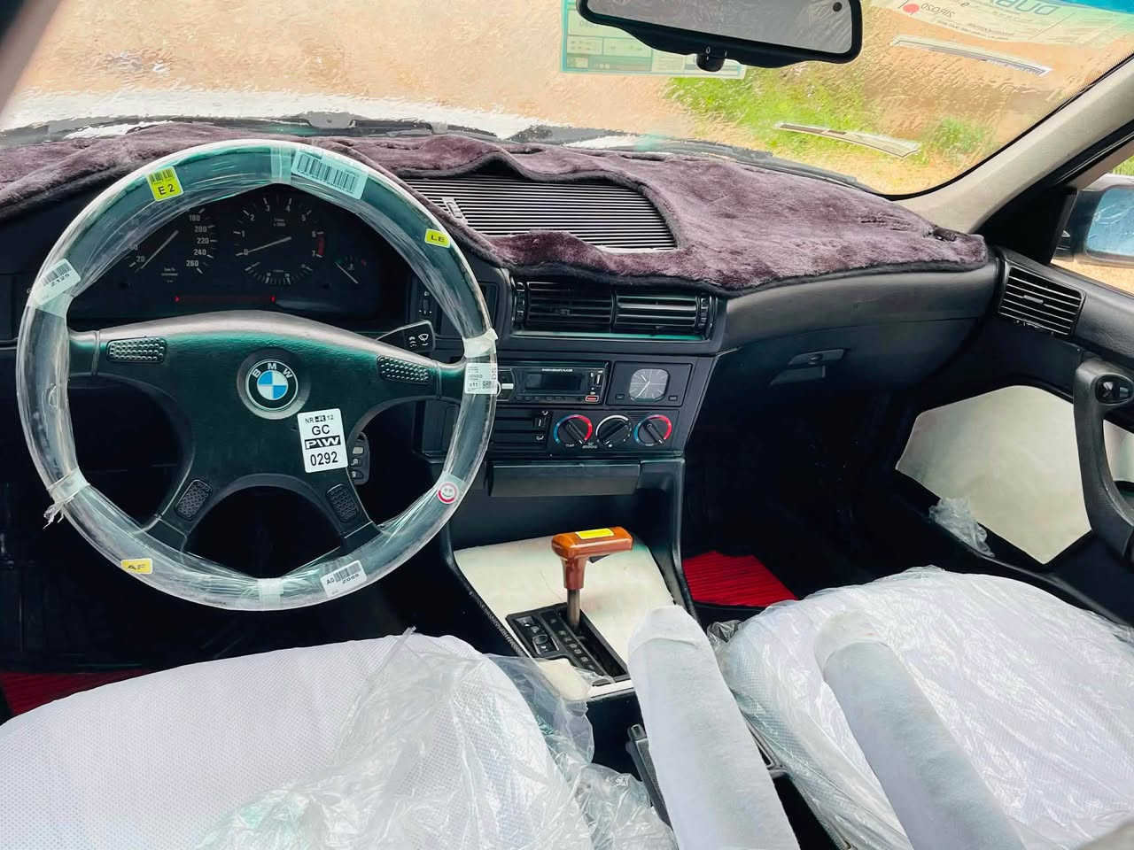 بيم موديل 1990تو ماتيك مه كينه ٥٢٥   ته بريد جام كا ره باى  ٧ باليف   ئه ى بيس   جوار تايه ويلى نوى له بنه  سه نه وى ره قه مى هه زه ى هه تا 2030 نويه   سيا ره كه ٢ پارجه ى بو ياغه  بى دعم و ليدان  سيا ره كه زور جوانه  زور خاوينه كيرو مه كينه و توندو تولى هه موو به شه رته  به ناوى خومانه هه موو كيانى به شه رته 
سعرى 67
***********
*********** أربيل, العراق
