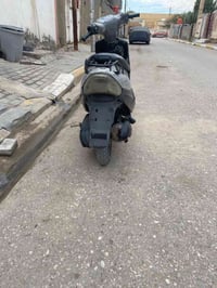 بيجي للبيع  او مراوس دراجه مفتوحه مره وحده فقط كلشي شغال بس سلف مايشتغ...