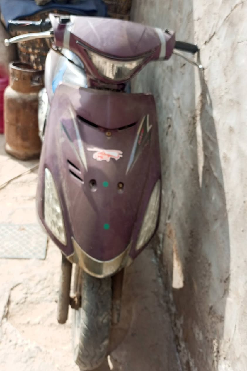 دراج مابيه شي شغاله بأس عزله هندر فقط تمشي 140 مكاني الجمعي حي المستقبل السعر 150 أو بيه مجا ***********
