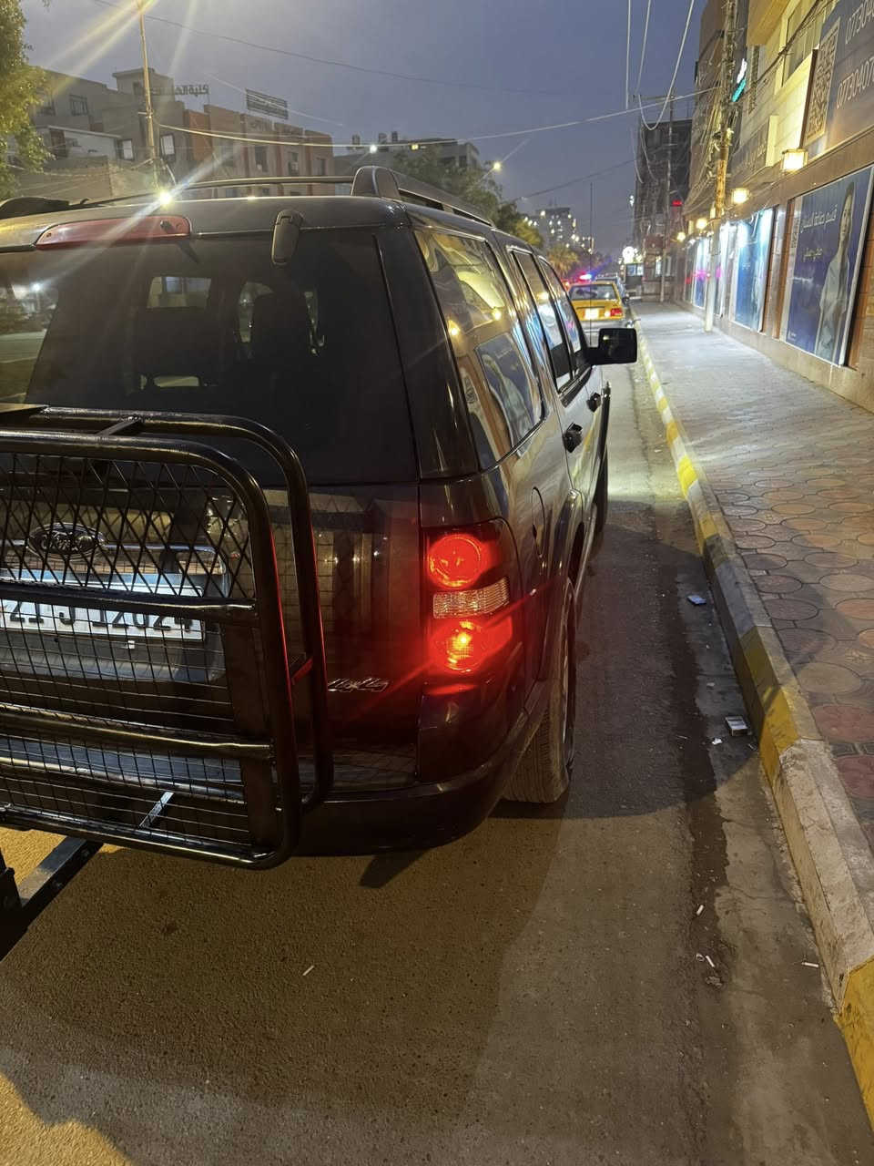 السلام عليكم
البيع فورد اكسبلاور 2009
وارد امريكي داخلة كلين 
السيارة رقم سليماني بسمي هزة سنوية جدد
السيارة مكفولة شرط الكهربائيات واير ممزلوغ بيهن
تتفئة تبريد فور ويل مكفولة السيارةجديدة
***********
