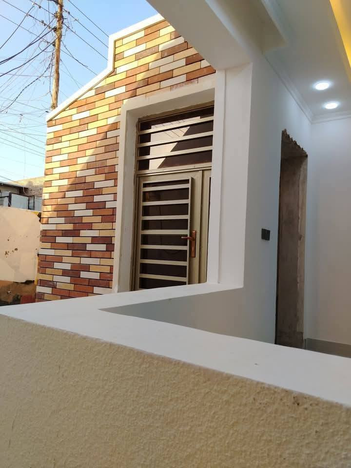 بسعر ٢٢٠ مليون وبي مجال للتفاوض
مشتمل ١٠٠ م طابق ونص منطقة الديوان 
........

........
للبيع بسعر ٢٢٠ وبي مجال للتفاوض
مشتمل ١٠٠ م طابق ونص مترمم ترميم شامل ٢٠٢٥
بسعر مناسب
واجهة ٥ نزال ٢٠
غرفتين نوم
مدخلين
في منطقة الديوان قرب ثانوية الاصيل
للاستفسار *********** متوفر واتس اب اتصال
