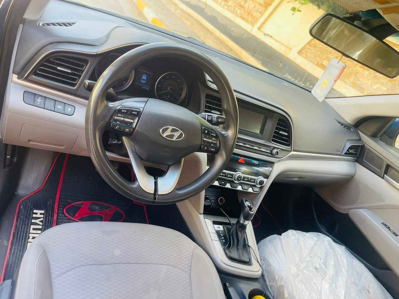 السلام عليكم الانتره أمريكي ٢٠٢٠ حادث موجود في الصوره محرك ٢٠٠٠ دوش لا تنقيص ولا تبخير كير تمام تبريد ثلج وصدر جديد صيانه كامله رقم اربيل بسمي مكفوله من لغد شاصي مكفول السعر ***********
