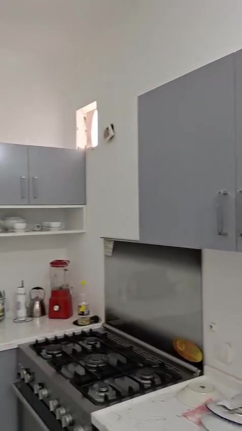 كل عام وانتم بخير
عمل مطبخ قياسات الحي الأصلي مع تغيير بعض التفاصيل 
متوفرة عدنا كافة الألوان من الخشب والمرمر الصناعي والطبيعي

