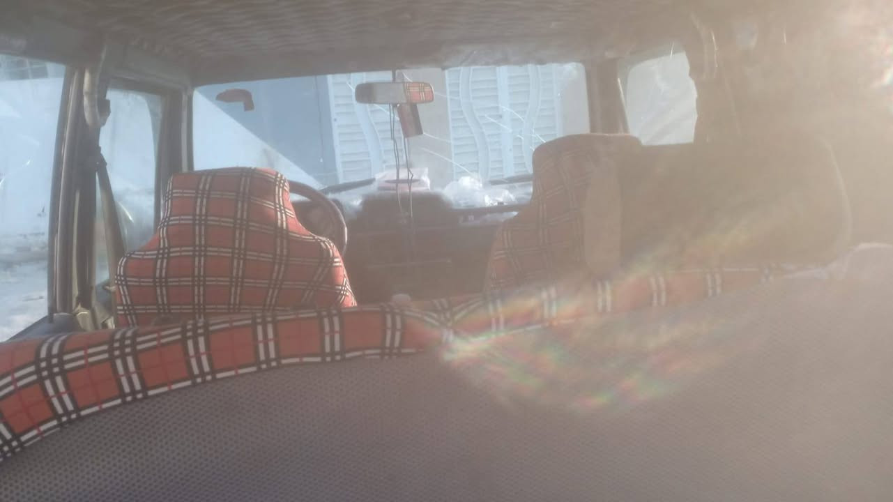 السلام عليكم كالوبرا موديل 93سياره نضيف جدا كيرومكينه مكفولات حداديه 80بلميه سياره جدانضيف دواخل رقم صلاح الدين رقم صدامي ماندل المالك بس اتكفل عشائر وحكومه لن رقم مالكه ضاع مني واي مشكله مابيه رقم التلفون *********** اني مكلف بلنشر الا تصال عل الرقم السعر 25وبيه مجال
