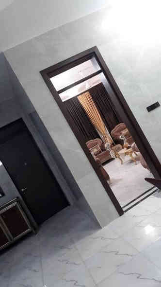 🏡 بيت للبيع في الدورة – حي دجلة (شارع 25، الشابع الرابع)  

- المساحة: 128م  
- الواجهة: 8م  
- النزال: 16م  
- طابقين ونصف  
- يحتوي على:  
  - 4 غرف نوم واسعة  
  - استقبال أنيق  
  - 3 صحيات  
  - مطبخ عملي  

✨ البيت يتميز بموقعه الحيوي في حي دجلة، قريب من الخدمات والأسواق، مع تصميم عصري ومساحة مناسبة للعائلة.  

💰 السعر: 230 مليون دينار فقط – فرصة مميزة لمن يبحث عن بيت جاهز للسكن في منطقة راقية وهادئة.  
التواصل والاستفسار على الرقم التالي *********** #إنفنتي_للعقار #الدوره_حي_دجله #القرض_العقاري
