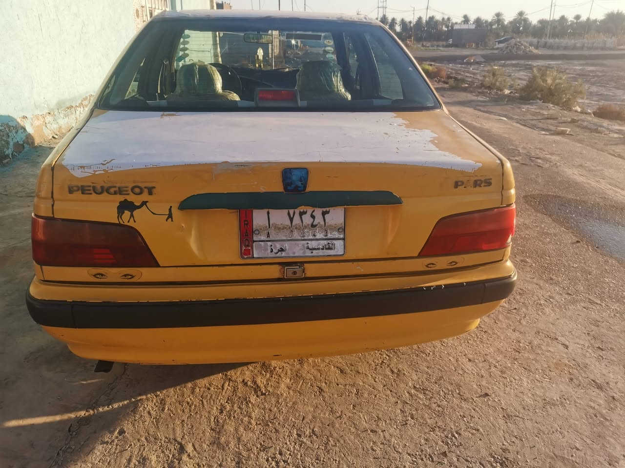 سياره بيجو باص مكينه وكير ع الشرط تخم تاير رقم الماني قادسيه مشروع وطني تحويل ثاني يوم بيها يمكن ولفات مامتأكد منه  مطلوبه هيه ع المشتري مكانه ديوانيه شافعيه السعر 15 وبيها مجال *********** بيع مستعجل
