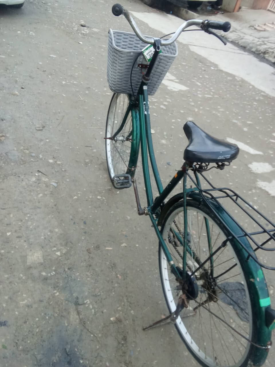 سلام عليكم بايسكل للبيع حجم 26 السعر 40وبي مجال المكان موصل جانب الأيمن منطقة اصلاح الزراعي الانتصال خاص او عالرقم***********
