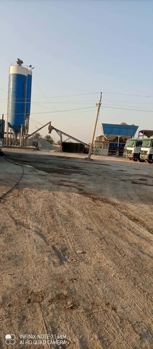 معمل كونكريت لبيع عراقي 80متر مكعب  سايلوات عدد 2ميزان 3مترالسعر3وربع مع المجال للتصال على الرقم ***********
