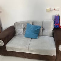 قنفات • ترابيزة وسطية • نظيفة