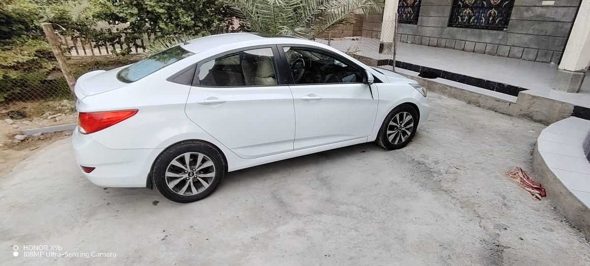 سلام عليكم
سيارة اكسنت موديل ١٦ مكينه ١٦٠٠ وارد خليجي كير مكينه كفاله تبريد ثلج سنويه ٢٠٣٠ رقم جديد بصره سياره كفاله عدا صبغ بالباب اثر شخط وصوره الحادث تخم تاير توه شديته ادامه كامله  موجوده مكاني بصره والسياره بيه كم حالوب السعر 100 وبيه مجال للستفسار ***********
