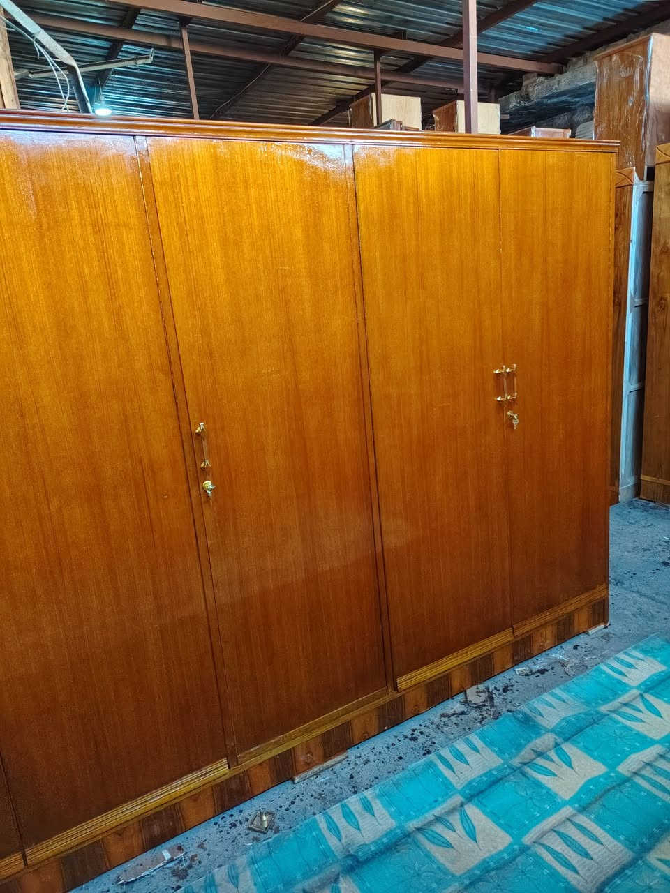 قنصور 5بواب شرط النضفاه السعر 250 الرقم ***********
