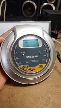 عرض #2026089 مشغل أقراص محمول SAMSUNG أصلي  كهرباء التشغيل بطاريات أثن...