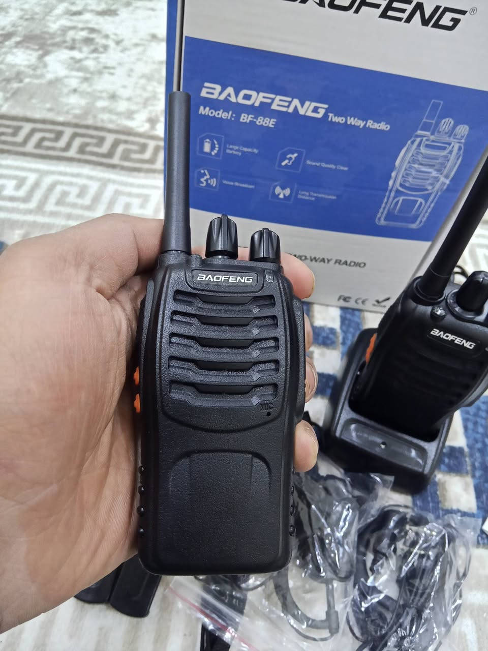 🔥 أجهزة اتصال BAOFENG BF-88E أصلية 🔥
📡 اتصال واضح وقوي للمسافات القريبة والمتوسطة

💪 مناسبة للحراسة، الرحلات، الورش، المحلات، والمخيمات

المواصفات:

✅ عدد القطع: 2 جهاز

✅ الموديل: BF-88E

✅ مدى الاتصال: يوصل تقريبًا 1 – 3 كم (حسب المكان)

✅ الصوت: نقي وواضح

✅ البطارية: قوية وتدوم ساعات طويلة

✅ الشحن: قاعدة شحن لكل جهاز

✅ خفيفة وسهلة الحمل

✅ استخدام سهل (تشغيل مباشر بدون تعقيد)

المحتويات:

📦 2 جهاز اتصال

📦 2 قاعدة شحن

📦 2 بطارية

📦 2 سماعة أذن

📦 2 مشبك تعليق

📦 كرتون أصلي

لاستفسار ***********
