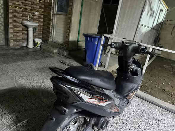 السلام عليكم 🫡
ماكس عدلة للبيع دراجة حلوة مكينة خير من الله الدراجة صارلها أسبوع من جفتها الدراجة نقصها باتري ولايت امامي وبنز بريك فقط اي نقص من عدة ذن ما بيها العنوان العبيدي قرب تربية القديمة السعر 550 وبيها مجال الرقم الموبايل *********** وبي واتساب
