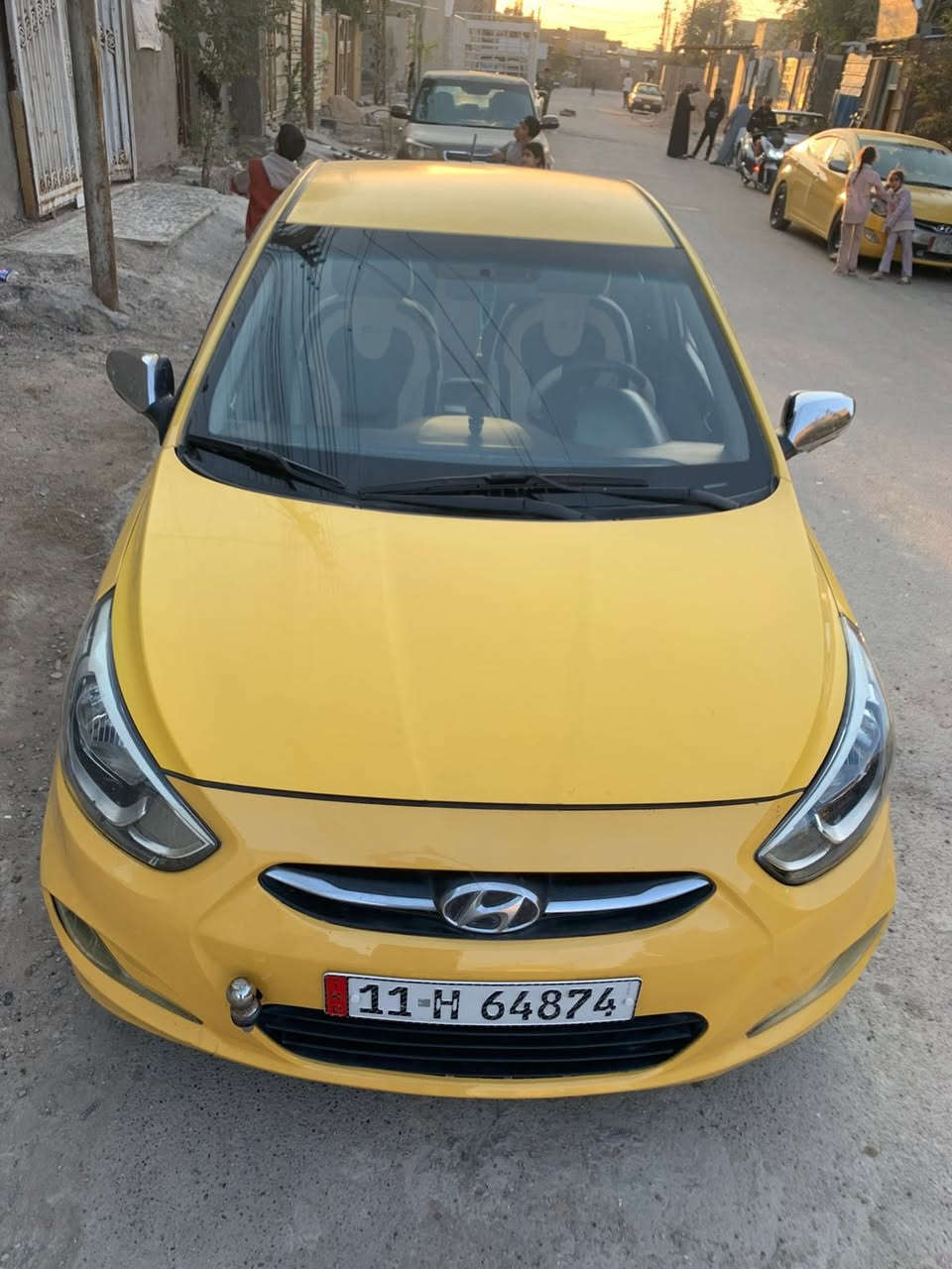 اكسنت 2016 تكسي وارد خليجي رقم بغداد باسمي بدون حادث فقط باب تبديل نفس الون  صور سونار بلمنشور مراوس بخصوصي سعرها 88 سياره جاهزه من كلشي 
 ***********
