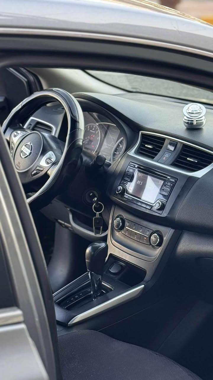 نيسان سنترا  2018 
سنوية 2029   شرط التحويل
محرك 1800 . فئة SV  ماشية 100M

تخم تاير تدفئة تبريد صدر خير من الله 
 ثلاث وضعيات 
Eco ….  sport ….  عادي

بدون دواخل شرط سونار إرباك كلو شريكه
  سياره بيه تعديل بارد اصبعين يم البكلاية

كير محرك مكفول شرط 
سعر 120$ بيها مجال بسيط
***********
مكان موصل
