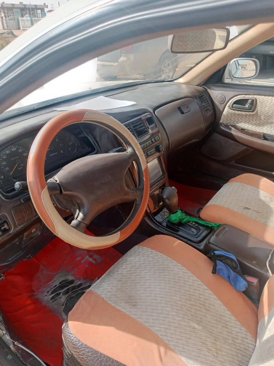 مارك نفخ موديل 95
تريد مداور تريد وكاله
سوينه ال 28 

تبريد ثلج 

بيه كصه جنطه 

رقم النجف 

تخم تاير جديد باتري جديد 

مكينه ونجي بيه بخار 

كير خير من الله 

كامره خلفيه+شاشه 

بطاين نضيف دواخل حلوه 

السعر ٣٨ وبيه مجال
مكان السياره النجف 
رقم الهاتف ***********
