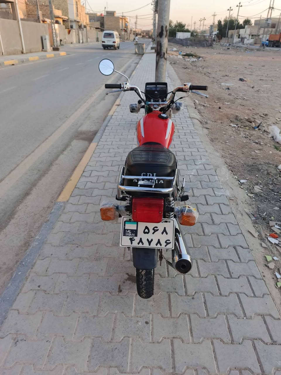 السلام عليكم للبيع
21 اصولي اوراق بالجيس دراجة برغي ماعوزها نضافه فول
750 وبيها مجال مكاني كوت شراي اتصل ***********
