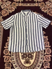 قميص • غير مستخدم • مقاس لارج