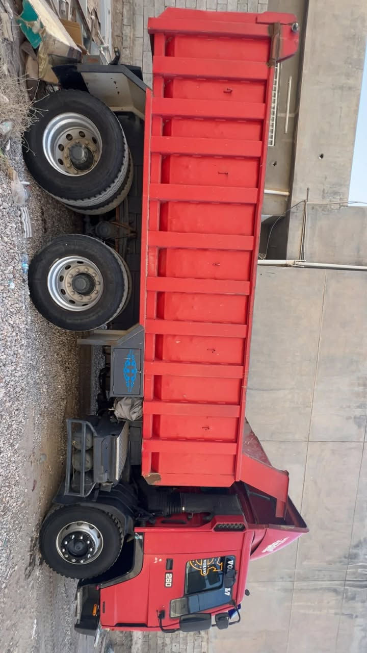 للبیع بۆفرۆشتن
گەڵابە ڤاڤڵۆ بیلاد 
مودێل ١٩٩٦
مەکینە پەمپ نۆزڵ بیلاد 
بیلاد شانصی درێژە
مەمجوعە بیلادە 
تاقم تایەی لۆکە 
هەموو گیانی بەشەرت 

(***********
***********)

کۆڕەکە وەسپەپ ڤایبەر لەسەرە
