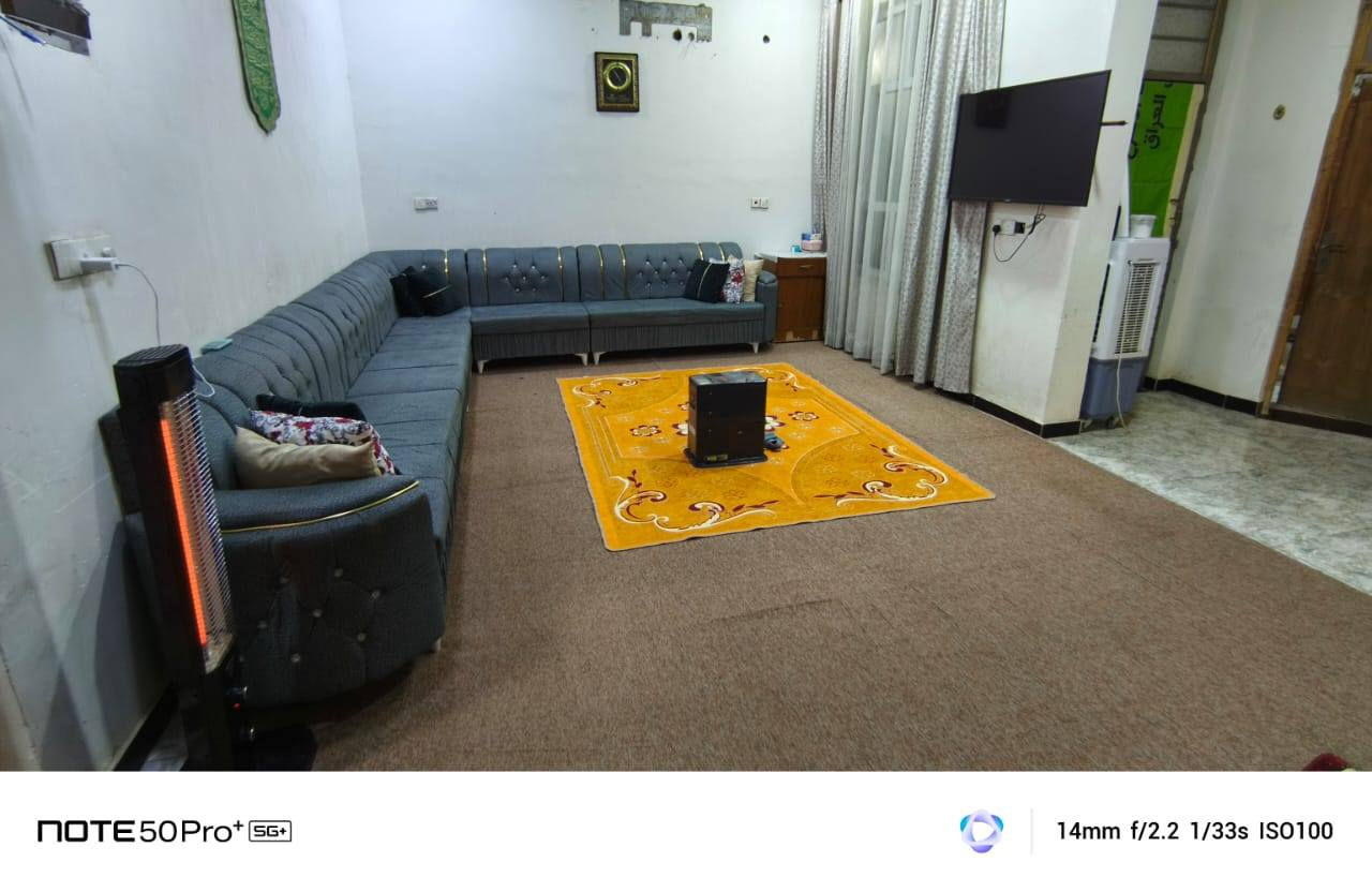 الكوت الجديده المساحه ٢٥٠م
 بدايه شارع بيت حايف 
عرض الشارع ١٢م قريب على شارع بغداد 
طابق واحد
طابو زراعي 
دار للبيع
بيت للبيع
المساحه ٢٥٠م
بناء حديث
يبعد عن شارع بغداد تقريبا ٢٥٠م
*********** يوجد واتساب
