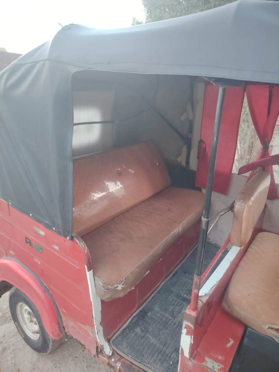 سلام عليكم تكتك للبيع موديل ١٨ السعر بتلاثه وبيه مجال بصيط العنوان بغداد الدوره بيه شويه نقوصات بس شغاله وهاذ رقمي *********** بي وتساب هم
