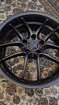 السلام عليكم 
تخم ويل حجم 18
Work s2r
اصلي ياباني قطعه وحيده بالعراق 

امريكي-كوري-ياباني 

مكاني بغداد شارع فلسطين توصيل عدي 
***********
***********
