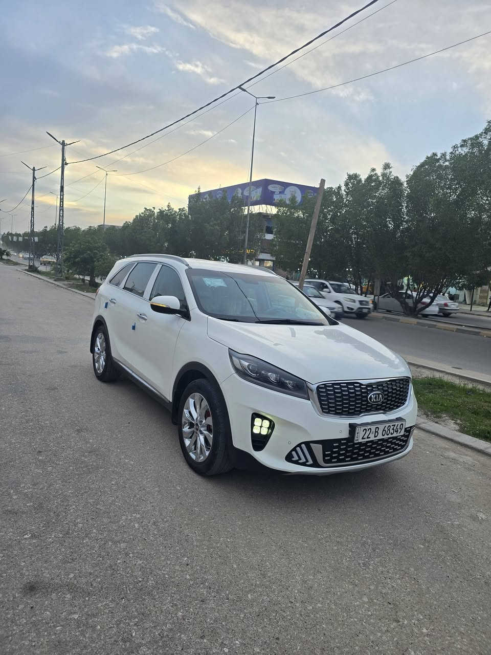 للبيع كيا سورنتو ٢٠٢٠ رقم اربيل  انكليزي ٦ سلندر  مكفوله من ضربه وصبغ وتبديل مكينه وكير على وضع الشركه  ماشيه ٩٥ الف سعرها ٢٥٨ وبيها مجال بسيط النجف الاشرف اتصال ***********
