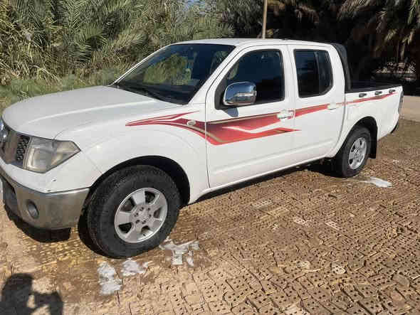 بيك أب نيسان نيفاره ٢٠١٠ صبغ بابين السايق والبصفه من النص وجوه السعر ١٠٠ ورقه للاستفسار *********** بغداد
