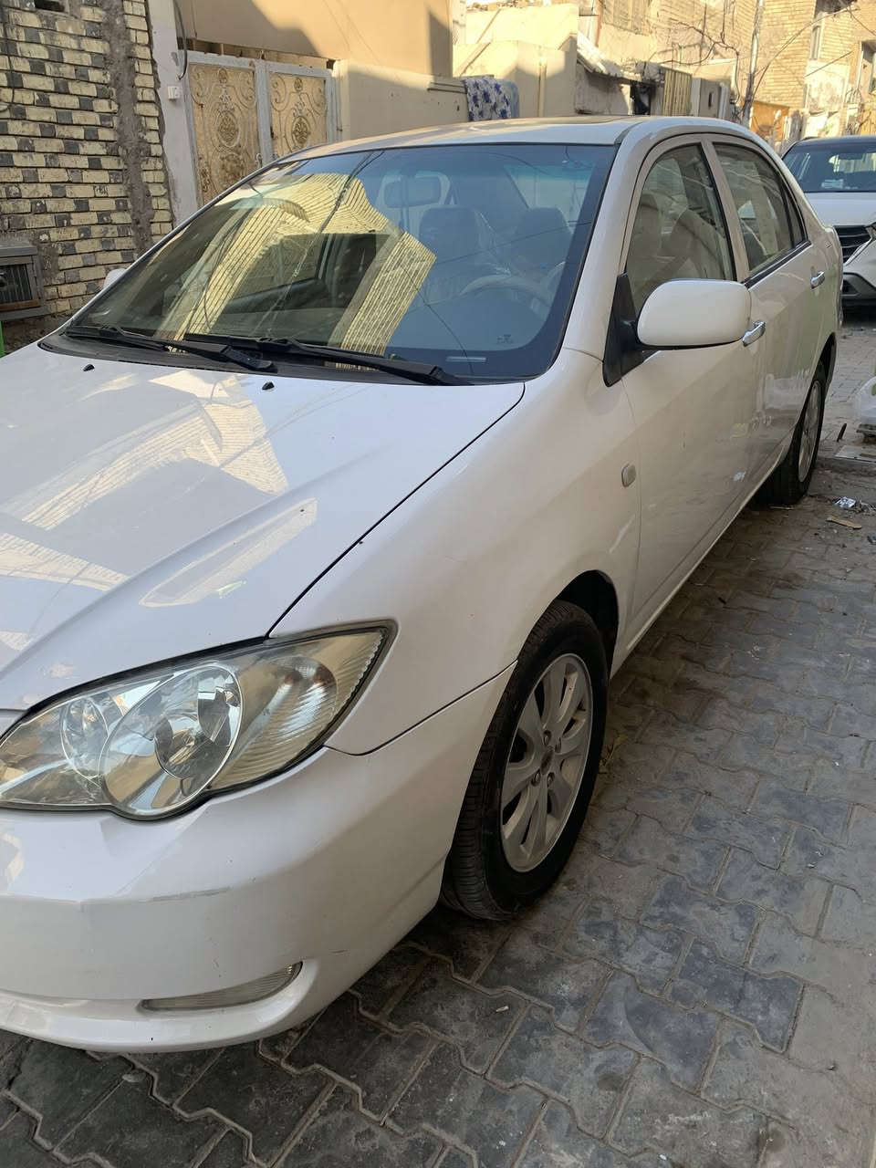 بي وايدي موديل 2012   كفالة عامة حتى الدعاميات مابيهن صبغ عدا بابتين بارد قليل سيارة على وضع الشركة ماشية 70 اوتماتيك تراهية زيرو كير محرك صدر تبريد تخم تاير كلة كفالة رقم بغداد دولي السيارة باسمي مكان السيارة بغداد السعر 68 بيها مجال  الرقم ***********

