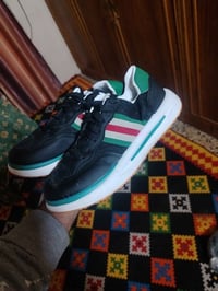 احذية غير ملبوسة • 15 زوج • بغداد