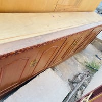 معرض للبيع بي بوفيه طبعا كلش نضيف للبيع السعر 75 الرقم 07711343565