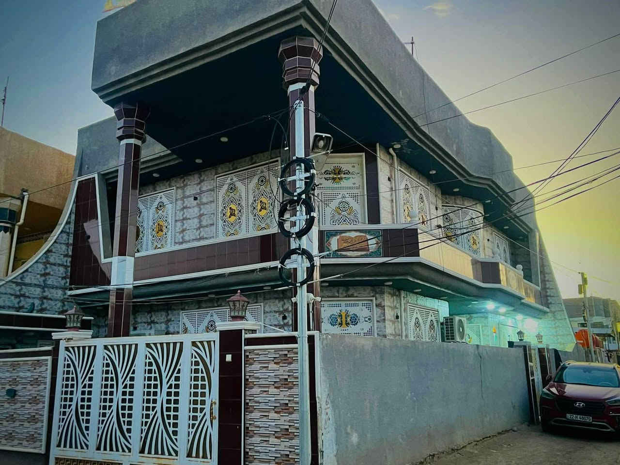 السلام عليكم بيت للبيع طابو صرف زراعي سند 25 مساحه 200 يحتوي على 5 غرف نوم واستقبال وكلدور عدد 2 ومطبخ حار وبارد وصحيات داخليه وخارجيه عدد 3 كراج سياره وممرات ركن على شارعين رئيسي وفرعي للعلم المنطقه مشموله تبليط ومجاري العنوان زوير الغربي شارع الحي الصناعي خلف المرور قرب اسواق احمد


**إذا كنت صاحب هذا الإعلان وتريد حذفه لأي سبب، رجاءا أرسل رسالة إلى الدعم الفني**