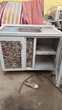 ميلاد • خزانة • استعمال قليل