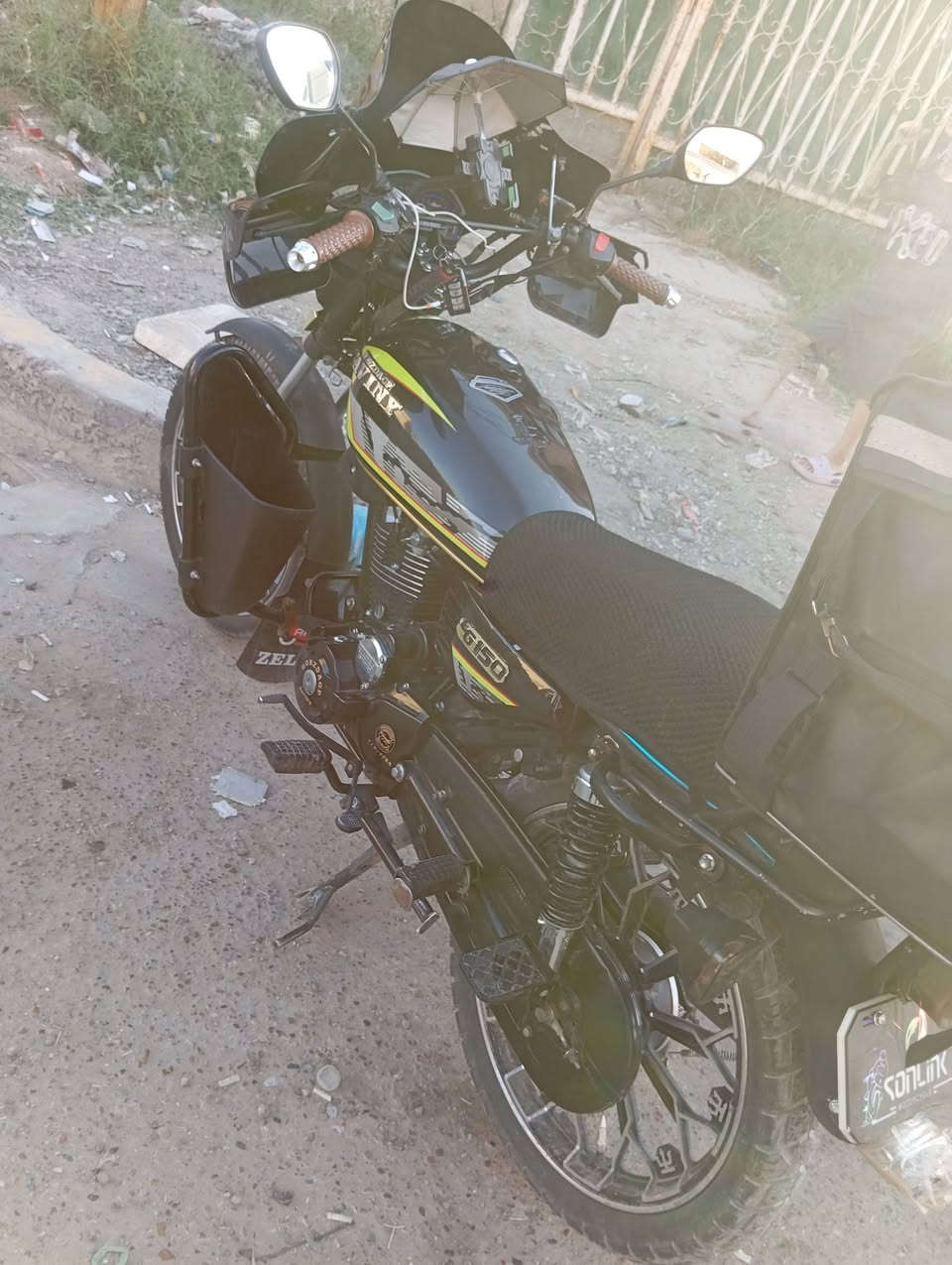 سلام عليكم سيفان كفاله عامه مكينه 150cc مكاني بغداد شعب حي البساتين سعر 850 وبيه مجال حك جيه ***********
