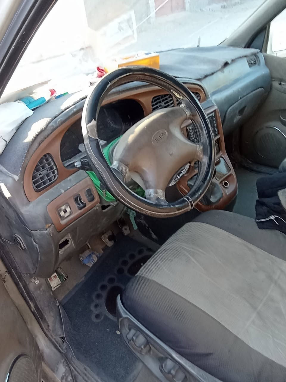 كيا كرنفال ٢٠٠٠خصوصي تخم تايرتبريد٣قطع سعر٥٥وبيهمجال حله موبايل***********
