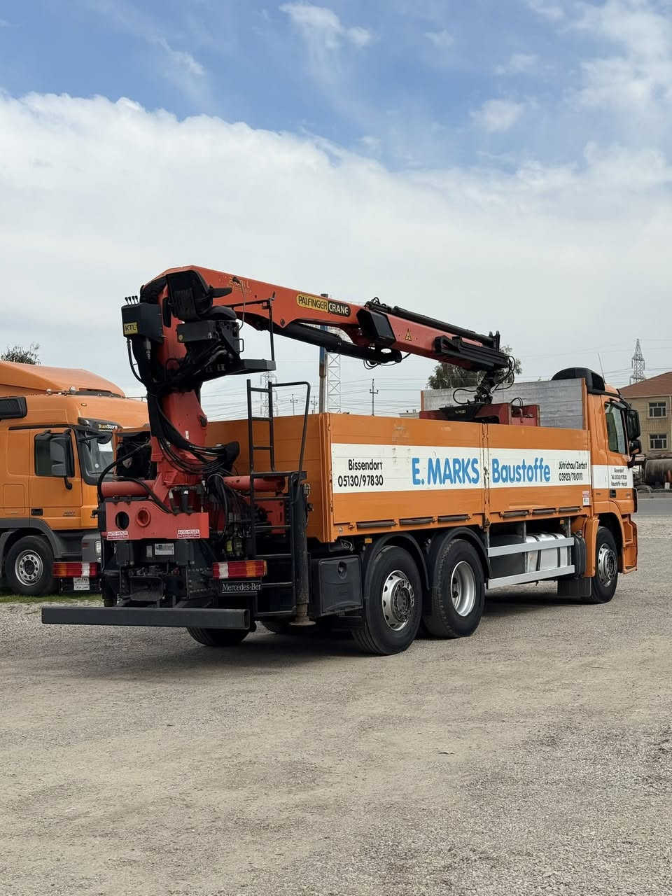 معرض مهدي اربيل
نوع : اكتروس كرين بلوك
موديل : 2012 معلاي 2018
حجم :2541
ألون : برتقالي  
مواصفات: مارسيدس اكتروس بيلادي كرين بالفينكر 21001. 2 سیلایت توب كماش بيلادي كاعي بودي حديد كدام سبرنك فحص هزه بي 
گير : توماتيك 12 نمر
 العنوان : اربيل  قوشتب تريق كركوك  معرض مهدي اربيل 
***********
***********
