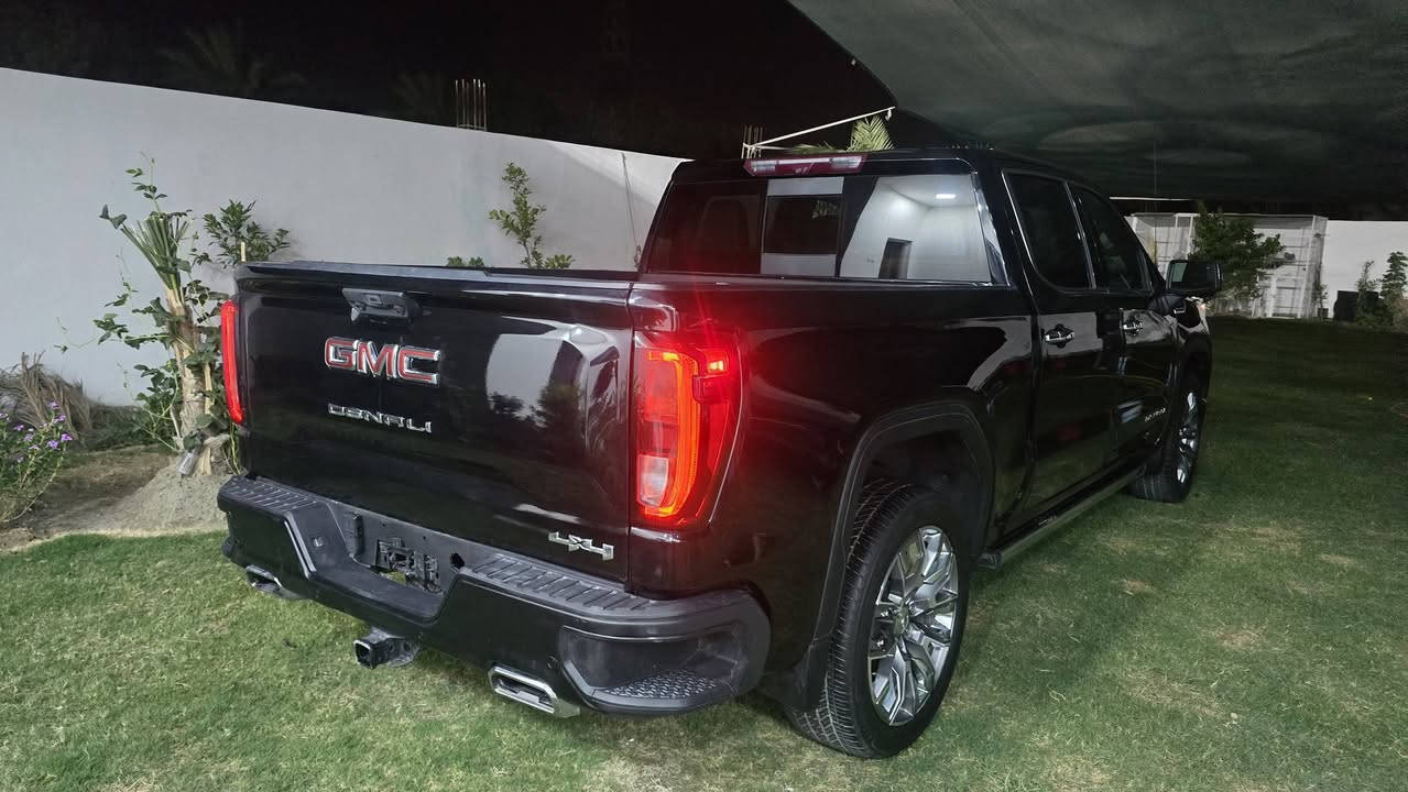 للبيع GMC سيرا 2024
دينالي الشكل الجديد 

باب طويل بدي قصير المرغوب

محرك6200 v8

4*4 فور ويل

سلايد روف فتحة

حساسات 360 درجة من كل الجهات 

رادار امامي خلفي و جانبي 360 درجه 

كامرات 360 و كامرة بالبدي و شاشه مراقبه بالمرايه الوسطيه نفس مال كدلاك

داخل جلد كشنات تدفئه وتبريد امامي وخلفي

كشنات هزاز تحذير

توقف ذاتي عند الرجوع  واتو ستوب و داتا شو بالدشبول 

مري شفط وترحيب و كامرات

باب خلفي 3 طكات 

جامه خلفيه 3 قطع كهربائيه

دوسات كهربائيه اصلي  

منضومه كزوز سبورت بلاديه من امريكا 

5 انظمه قياده 

كير 10 نمر

تشغيل عن بعد كير طرح و شاشات ديجيتال بالكامل 

انارة محيطيه ترحيبيه 360 درجة
سياره رقم بغداد شهداء
***********
