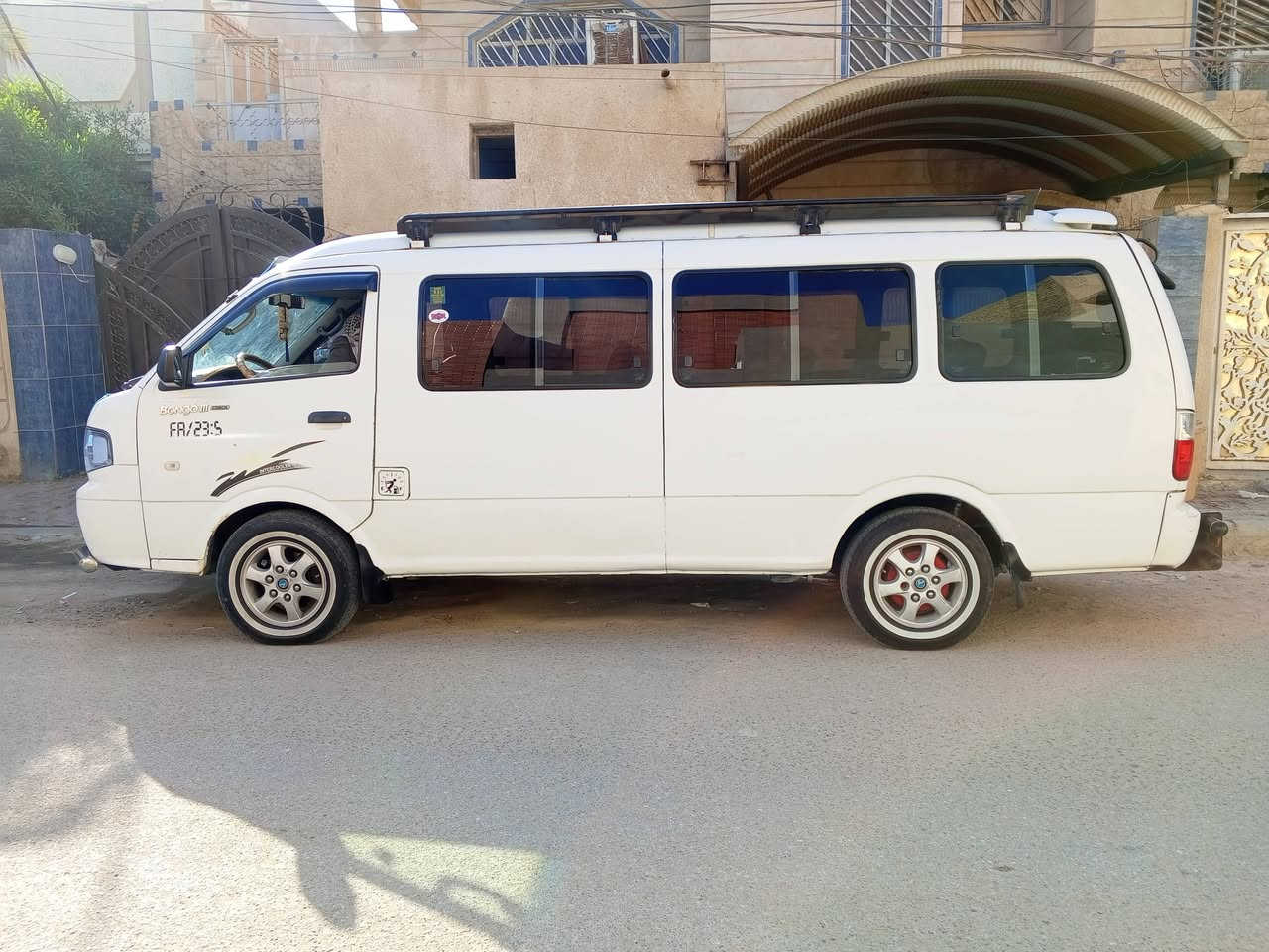 السلام عليكم منغولي 14راكب البيع مكينه وكير واكسن مكفولات السياره  ما عايزه برغي واحد كبل الشارع  مكان السياره السماوه رقم الهاتف *********** ابو علي
