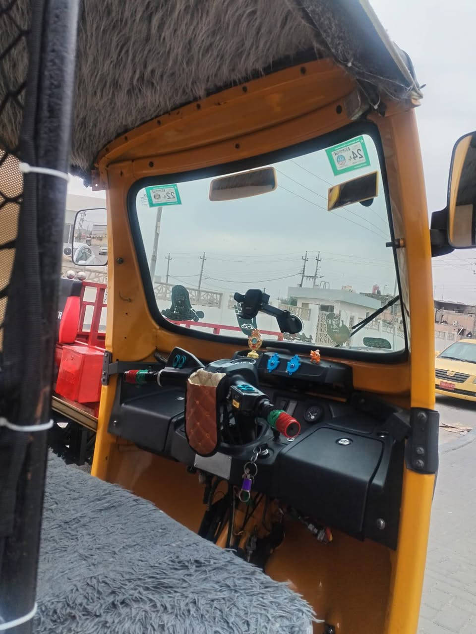 سلام عليكم تكتك تي في أس موديل 2022تكتك نضيفه ماشاءالله كبل للشارع رقم وسنويه كفاله عامه البدي ولمحرك تكتك جاهزه الله شاهد نضيفه تجي وتشوفه بعينك السعر خاص العنوان البصره القبله رقم تلفون***********
