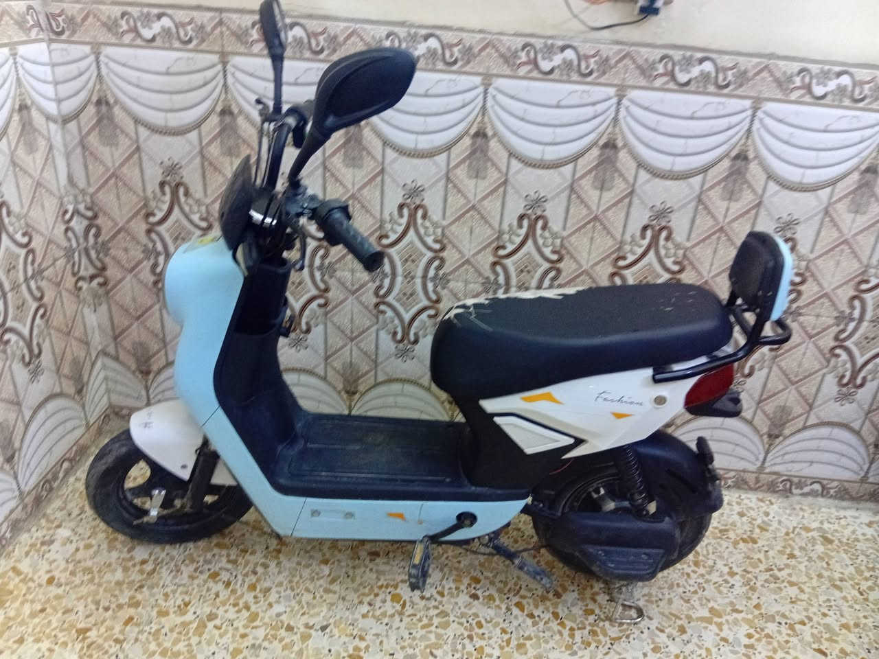 دراجة شحن 4 بطاريات للاستفسار *********** واتساب
