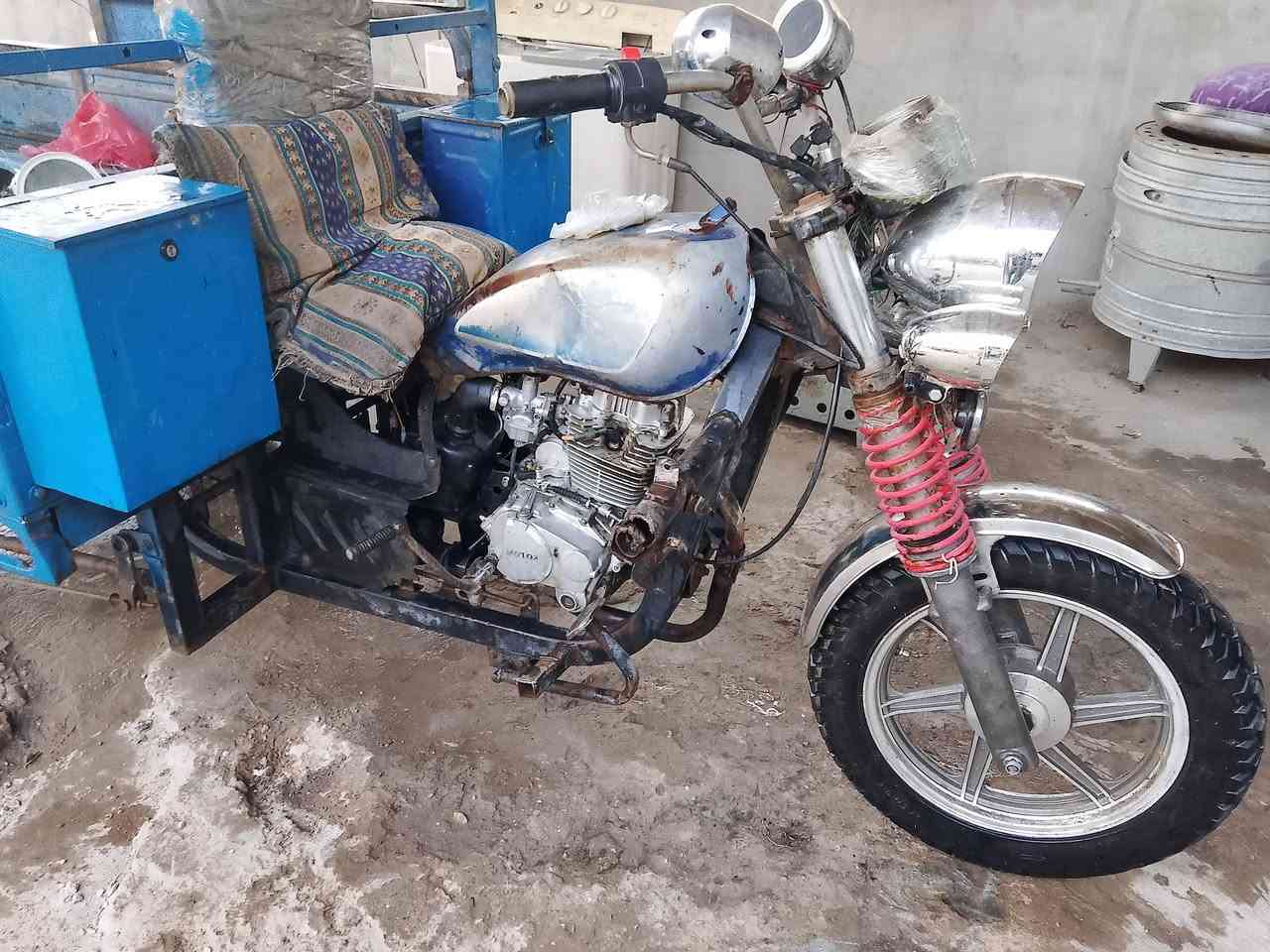 ( رمضان كريم وصيام مقبول )
ستوته صقر موديل 2019 كاملة كهربائيات ك 

نكره سلف محرك حلو السعر 700الف العنوان بغداد حي البتول....  هاتف ***********
