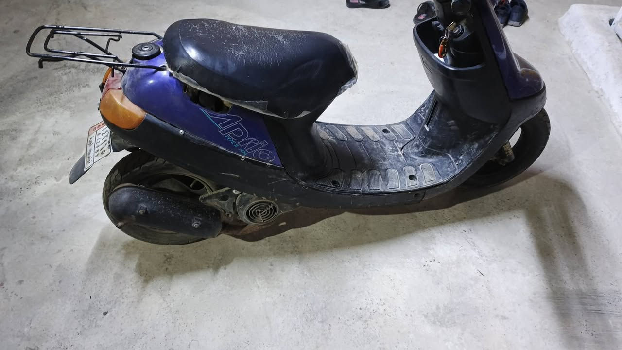 ماطور بوتين شاصي تكه وحده شرط مكينه خرسه كهربائية شغاله سلف ما يشتغل درعو اصلي سعرو 200بي مجال بسيط هذا رقمي خابرني مكاني بل ايمن ***********او اسيا ***********
