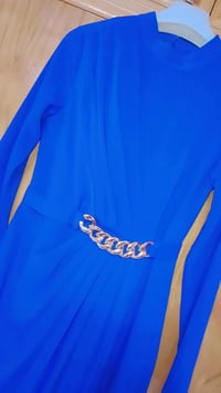 فستان • قياس ٣٦-٣٨ • استعمل ساعة