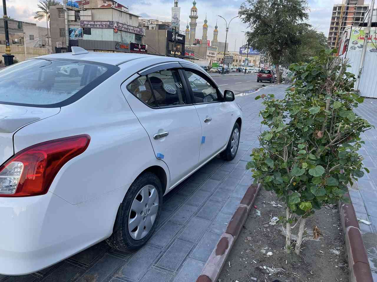 السلام عليكم
نيسان سني هندي بليته زرگه
2024 ظمان شركه السور
رقم بغداد كفاله عامه ماشيه 
٣٠٠٠كم اخت الزيرو
مكان السياره بغداد العطيفيه
السعر ١٢٦ ورقه وبي مجال
هـ***********
