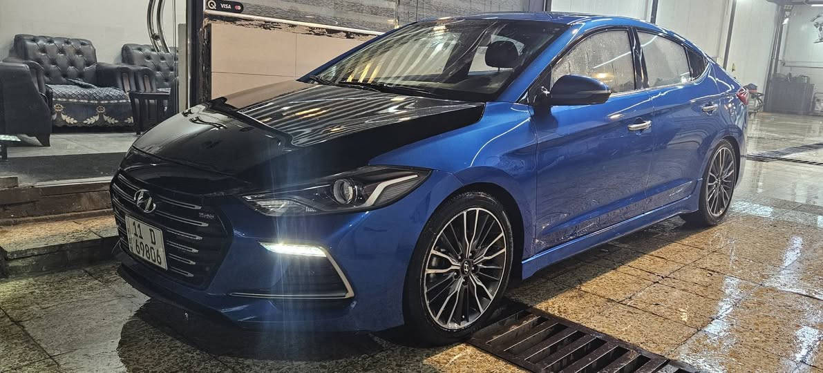 نوع السيارة  : النترا سبورت 
سنة الصنع : 2017

فئة السيارة : سبورت 

عداد المسافة : 110 ميل

اللون : ازرق 

عدد الاسطوانات : 4 سلندر تيربو

حجم المكينة : 1.6T

السيارة فول فول مواصفات

 بانزين كله سوبر و دهن اصلي 

السياره جاهزه و كلش قويه و بالحقيقه احلى

رقم بغداد

وارد السيارة : كوري وارد امريكي
رقم الهاتف : ***********-0772609900
المكان بغداد او بابل
