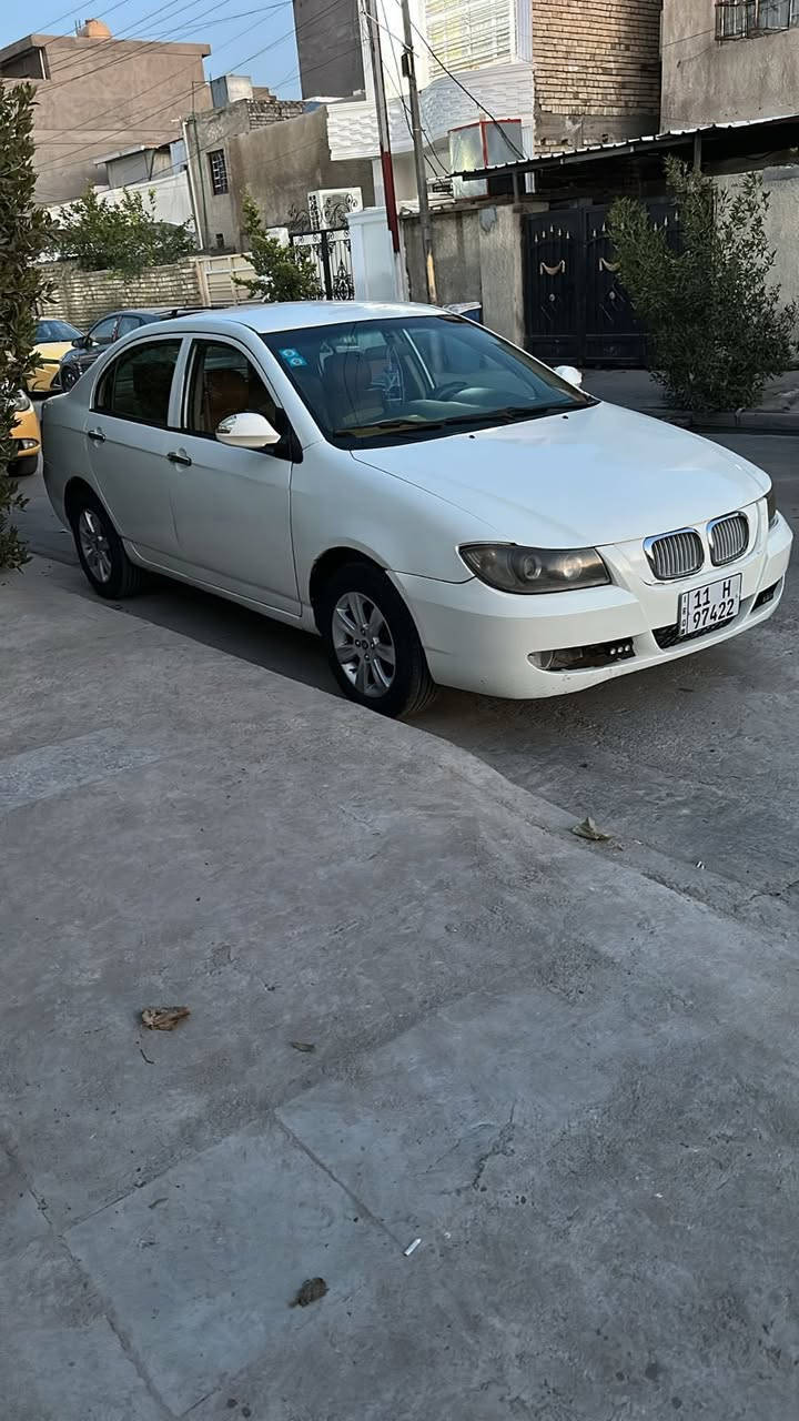 السلام عليكم سيارة ليفان 2012 كير ومحرك خير من الله كلج ياباني كير عادي تبريد شغال السياره مصبوغه عام جماليه تخم تاير جديد ادامه جديده للسياره الرقم بغداد الانكليزي الجديد سنويه بااسمي تحويل ثاني يوم مكاني بغداد حي العامل 
للاستفسار اكثر ***********
