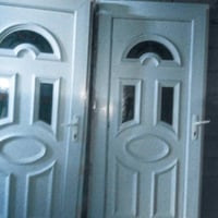 ابواب • ٢م×١م • نضيفات